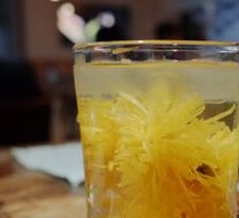 Chrysanthemum Honey