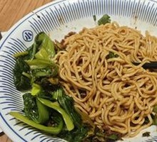 Sour Cabbage Braised Pork Noodles