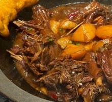 Special Slow-Cooked Goose with Flatbread