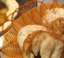 Stewed Baozi in Iron Pot