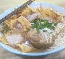 Crispy Roast Luosifen Noodles