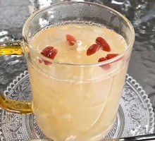 Pear and Tremella Drink