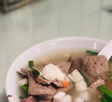 Flavorful Beef Three-Star Soup
