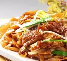 Signature Beef Dry and Chinese Broccoli Stir-fried Rice Noodles