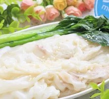 Beef and Shrimp Rice Noodle with Brown Sauce