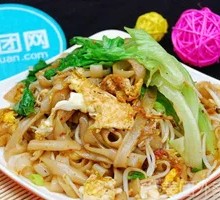 Stir-Fried Rice Noodles