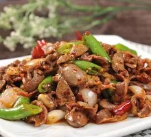 Sour Cabbage Stir-Fried Chicken Offal
