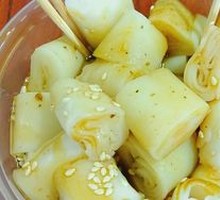 Beef Sauce Rice Noodle Roll