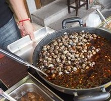 Spicy Stir-fried Snails