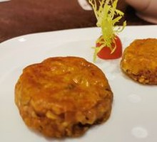 Qiaomei Pigeon Royal Cake