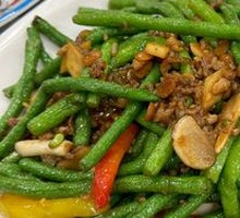 Sauce-Flavored Green Beans