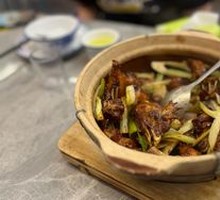 Stir-fried Chicken with Sauce