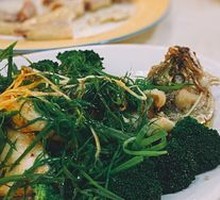 Mustard-Flavored Steamed Sea Bass