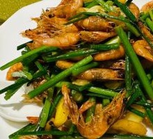 Stir-fried Peanut Sprouts, Garlic Chives, and River Shrimp Dried