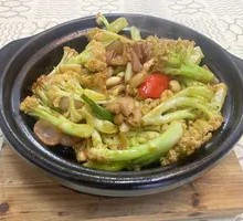 Stir-fried Taishan Cauliflower with Sauce
