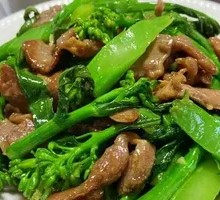Stir-fried Beef with Chinese Broccoli