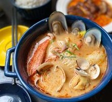 Seafood Big Satisfaction Tom Yum