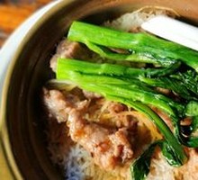 Steamed Spare Ribs with Black Bean Sauce in Clay Pot Rice