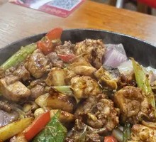 Iron Plate Zhi Zhi Chicken