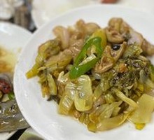 Sour Cabbage Stir-fried Pork Intestines