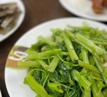 Chili and Fermented Black Bean Stir-fried Water Spinach