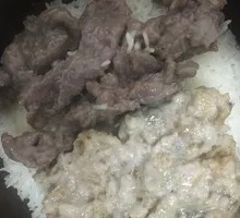 Beef Double Pie Clay Pot Rice