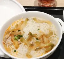 Pickled Vegetable and Pork Noodles
