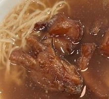 Beef tendon noodles
