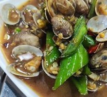 Stir-Fried Clams with Flavor