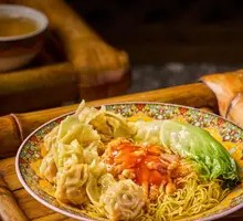 Guangdong-style Fried Sauce Wonton Noodles