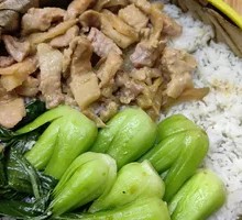 Preserved Vegetable Steamed Pork Belly Rice