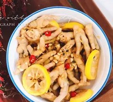 Trendy Lemon Sour Spicy Chicken Feet
