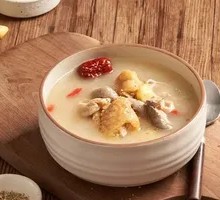 Pepper Pork Stomach and Chicken Soup