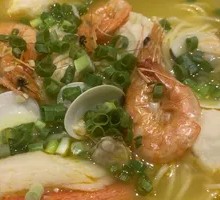 Sour Soup Seafood Noodles