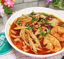 Mixed Sea Snail Noodles