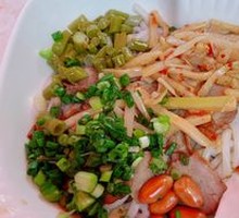 Dry-Mixed Guilin Rice Noodles