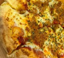 Classic Italian Meat Sauce Pizza