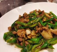 Premium Stir-Fried Pork with Green Pepper