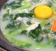 Egg and Minced Meat with Greens