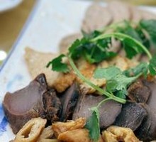 Five Treasures in Braised Sauce Platter