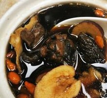 Ladies' Delicacy Four-Ingredient Stewed Black Chicken
