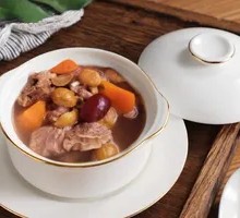 Chestnut and Carrot Stewed Pork Rib Soup