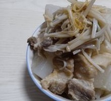 Enoki Mushroom and Radish