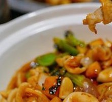 Stir-fried Shark Intestine with Sauce