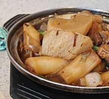 Beef Brisket with Rice Noodles