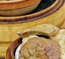 Huangsha Pork Liver Siu Mai