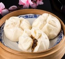 Honey-glazed BBQ Pork Buns