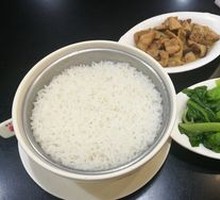 Braised Chicken with Dried Mushrooms Rice