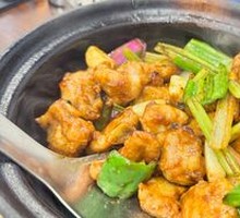 Stir-fried Spare Ribs in Clay Pot