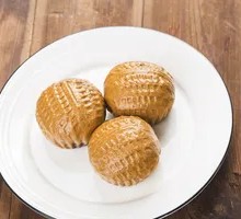 Walnut Bun